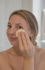 Load image into Gallery viewer, The Dérma Sponge - Facial Sea Sponge
